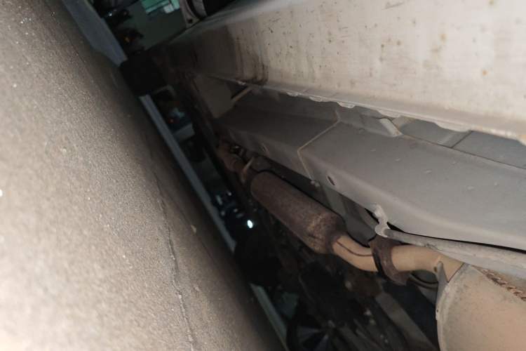 Used Dongfeng Fengon 330 2019 1.5L 330S Manual Comfort Version China VI Standard Chassis Rear Left