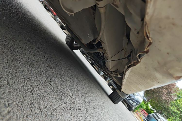 Used Dongfeng Fengon 330 2019 1.5L 330S Manual Comfort Version China VI Standard Chassis Rear Left