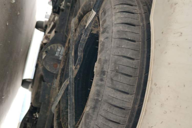 Used Dongfeng Fengon 330 2019 1.5L 330S Manual Comfort Version China VI Standard Chassis Rear
