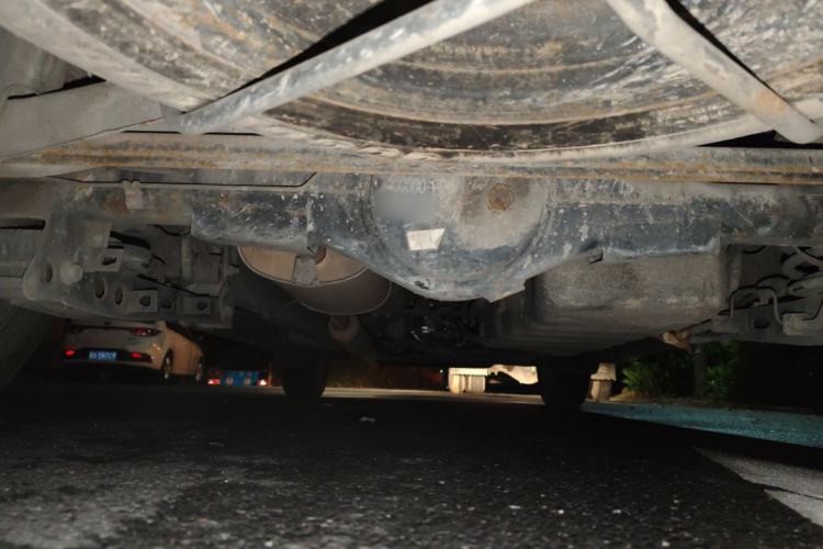 Used Dongfeng Fengon 330 2019 1.5L Manual Practical II China VI Chassis Rear