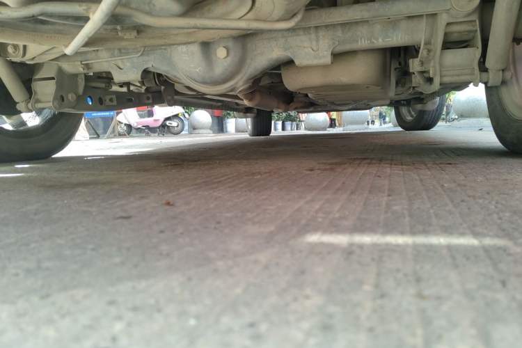 Used Dongfeng Fengon 330 2019 1.5L 330S Manual Comfort Version China VI Standard Chassis Rear