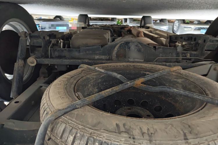 Used Dongfeng Fengon 330 2019 1.5L 330S Manual Comfort Version China VI Standard Chassis Rear