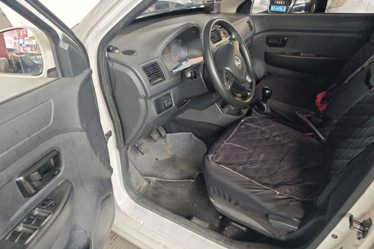 Used Dongfeng Fengon 330 2019 1.5L Manual Practical II China VI Driver Seat