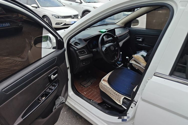 Used Dongfeng Fengon 330 2019 1.5L 330S Manual Comfort Version China VI Standard Driver Seat