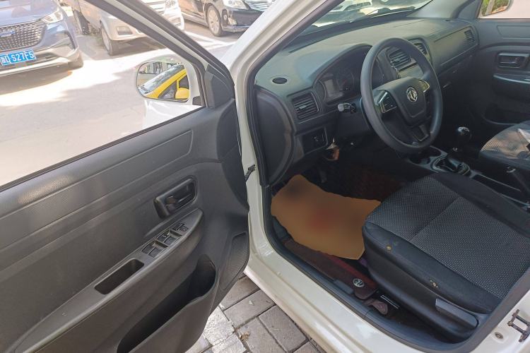 Used Dongfeng Fengon 330 2019 1.5L Manual Utility Grade I China VI Driver Seat