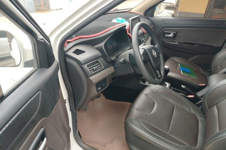 Used Dongfeng Fengon 330 2019 1.5L 330S Manual Comfort Version China VI Standard Driver Seat