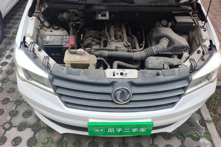 Used Dongfeng Fengon 330 2019 1.5L 330S Manual Luxury Van China VI Standard Engine Bay