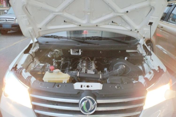 Used Dongfeng Fengon 330 2019 1.5L 330S Manual Comfort Version China VI Standard Engine Bay