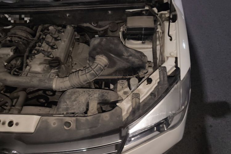Used Dongfeng Fengon 330 2019 1.5L Manual Practical II China VI Engine Bay Left