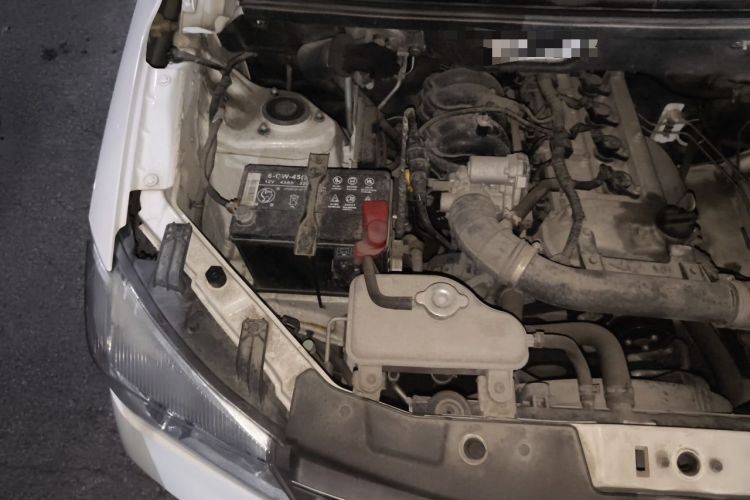 Used Dongfeng Fengon 330 2019 1.5L Manual Practical II China VI Engine Bay Right