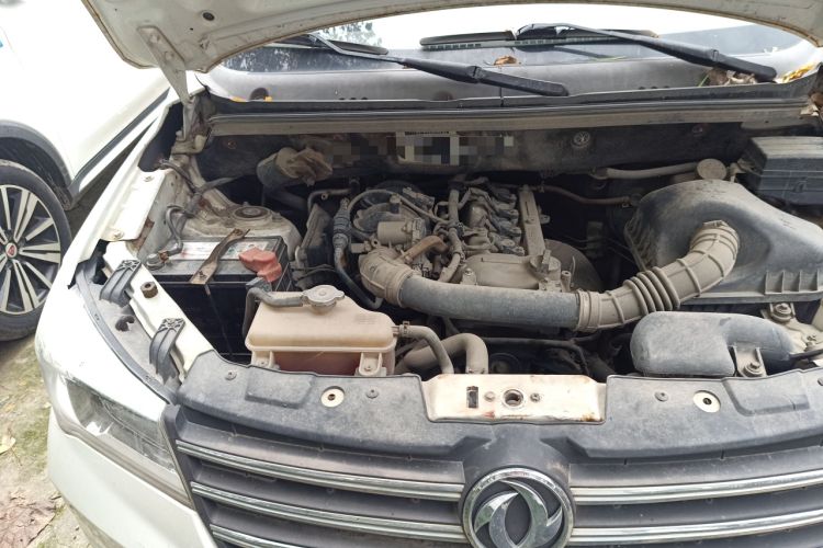 Used Dongfeng Fengon 330 2019 1.5L 330S Manual Comfort Version China VI Standard Engine Bay Right