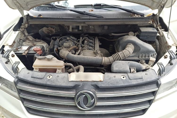 Used Dongfeng Fengon 330 2019 1.5L 330S Manual Comfort Version China VI Standard Engine Bay