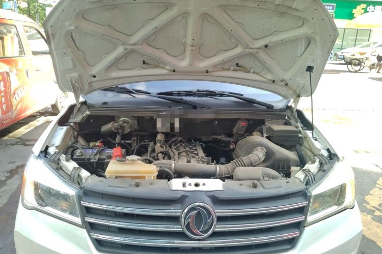 Used Dongfeng Fengon 330 2019 1.5L 330S Manual Comfort Version China VI Standard Engine Bay