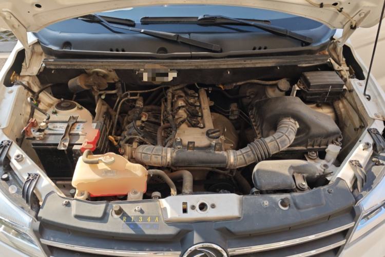 Used Dongfeng Fengon 330 2019 1.5L 330S Manual Comfort Version China VI Standard Engine Bay
