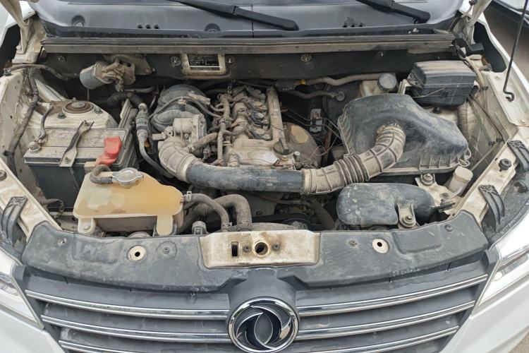 Used Dongfeng Fengon 330 2019 1.5L 330S Manual Comfort Version China VI Standard Engine Bay