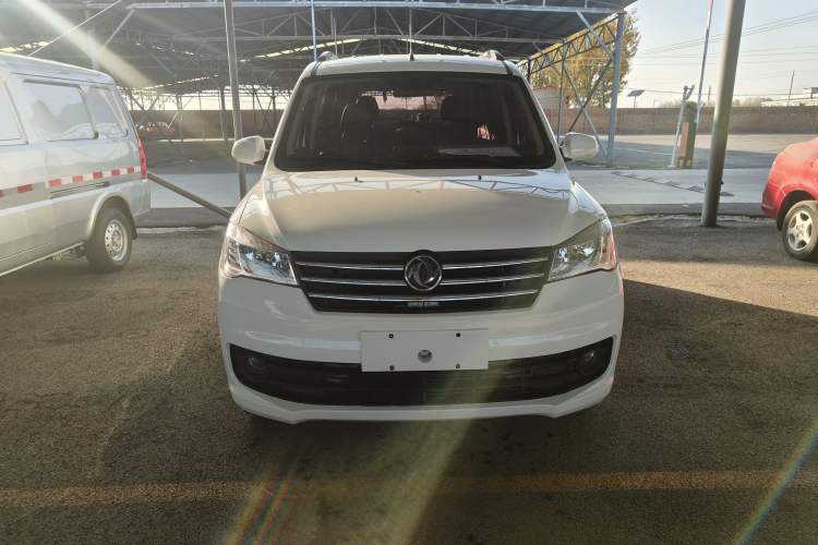 Used Dongfeng Fengon 330 2019 1.5L 330S Manual Comfort Version China VI Standard Exterior 1