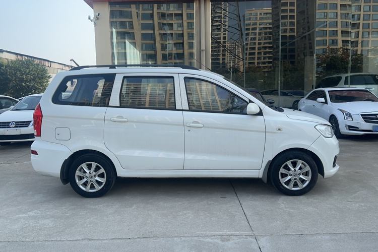 Used Dongfeng Fengon 330 2019 1.5L Manual Practical II China VI Exterior 2