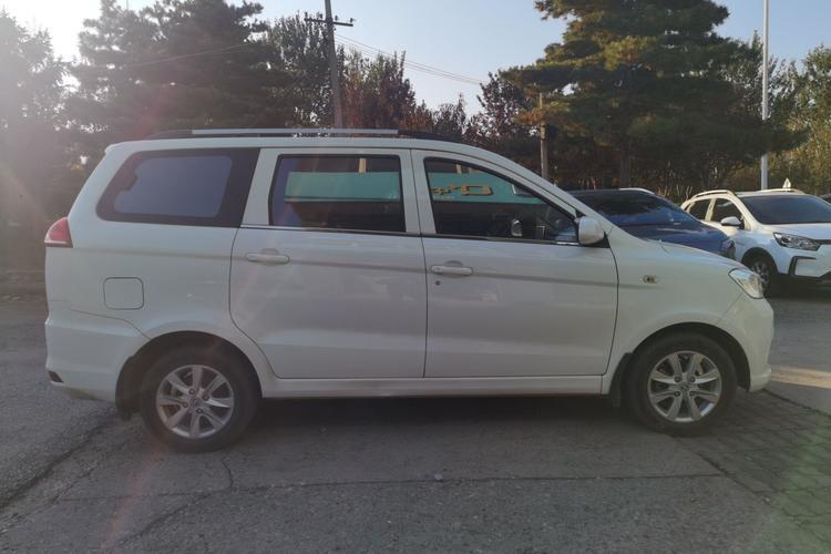 Used Dongfeng Fengon 330 2019 1.5L 330S Manual Comfort Version China VI Standard Exterior 2