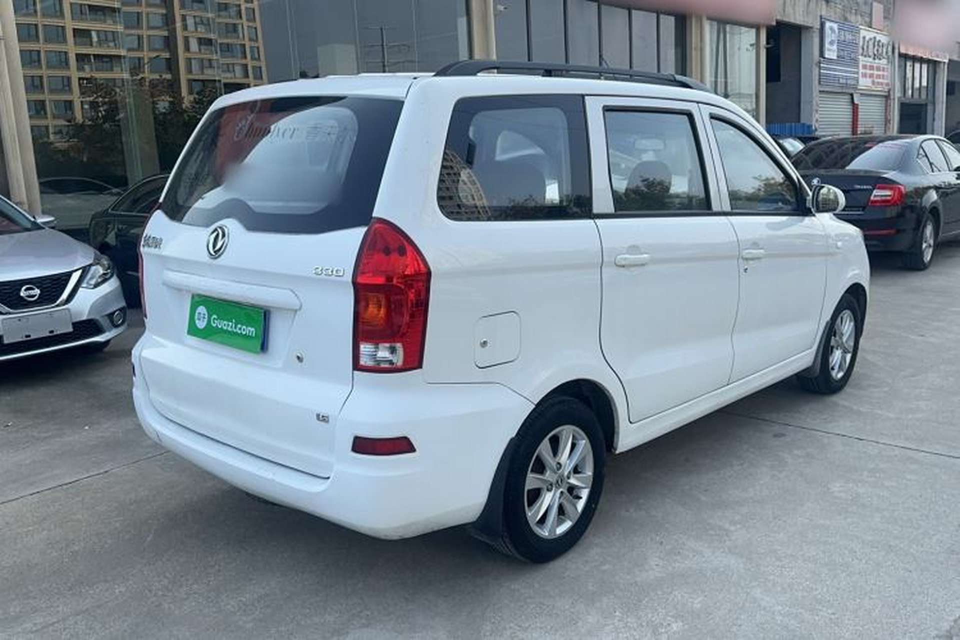 Used Dongfeng Fengon 330 2019 1.5L Manual Practical II China VI Exterior 3