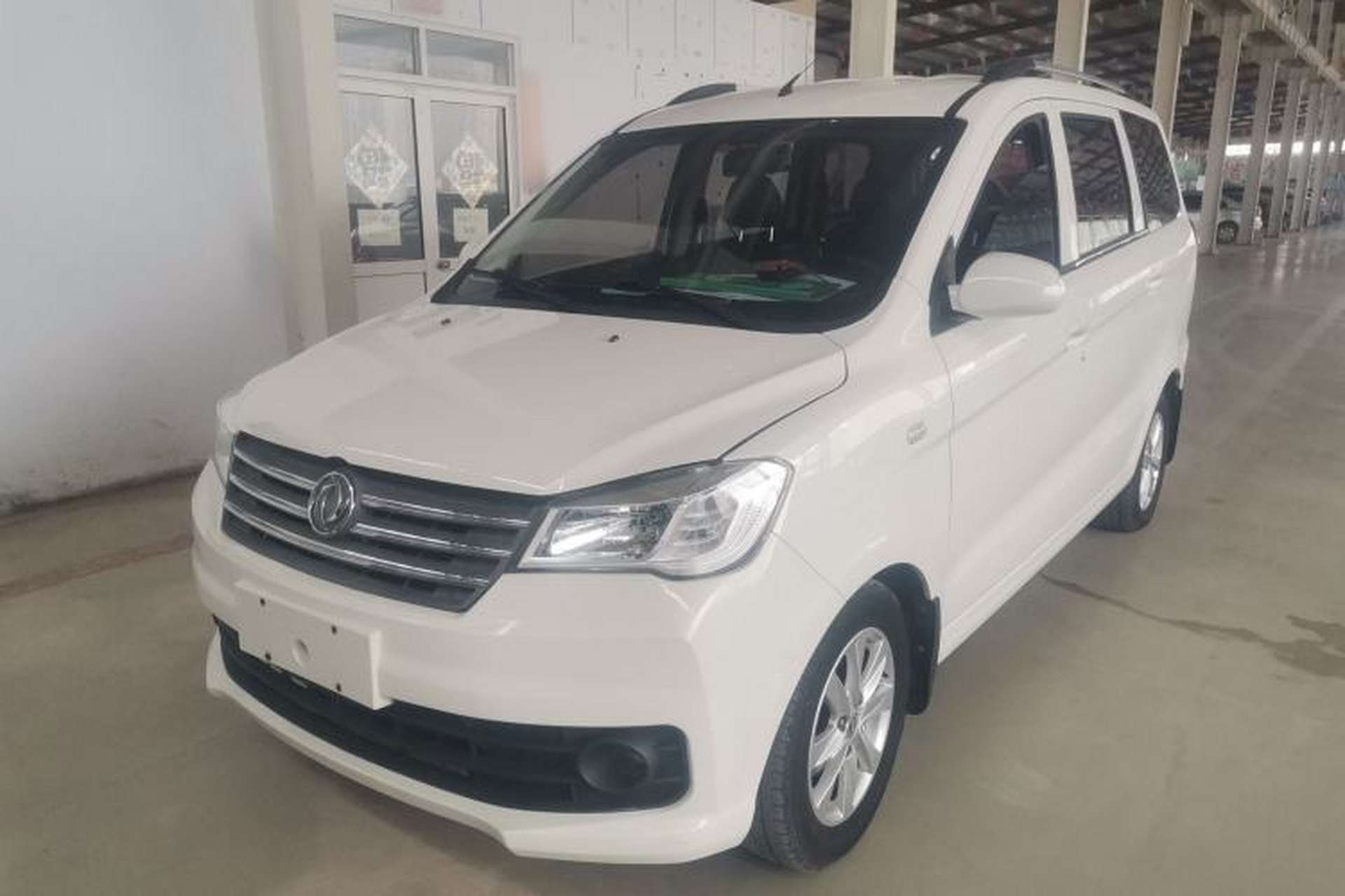 Used Dongfeng Fengon 330 2019 1.5L 330S Manual Comfort Version China VI Standard Front Left 45 Deg