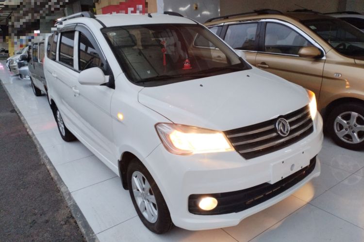 Used Dongfeng Fengon 330 2019 1.5L 330S Manual Comfort Version China VI Standard Front Right 45 Deg