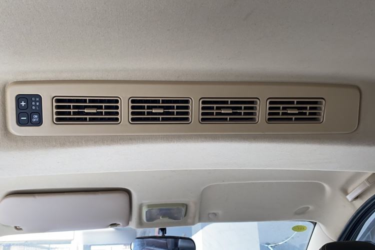 Used Dongfeng Fengon 330 2019 1.5L 330S Manual Comfort Version China VI Standard Headliner