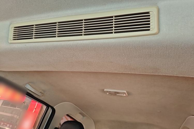 Used Dongfeng Fengon 330 2019 1.5L Manual Utility Grade I China VI Headliner