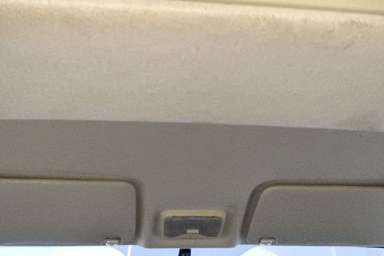 Used Dongfeng Fengon 330 2019 1.5L 330S Manual Comfort Version China VI Standard Headliner