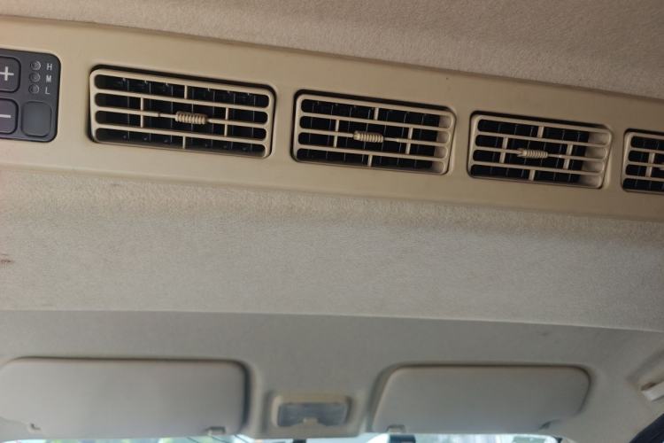 Used Dongfeng Fengon 330 2019 1.5L 330S Manual Comfort Version China VI Standard Headliner