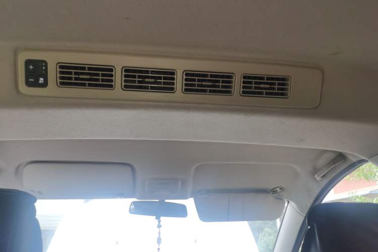 Used Dongfeng Fengon 330 2019 1.5L Manual Practical II China VI Headliner
