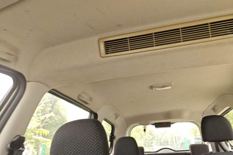 Used Dongfeng Fengon 330 2019 1.5L Manual Practical II China VI Headliner