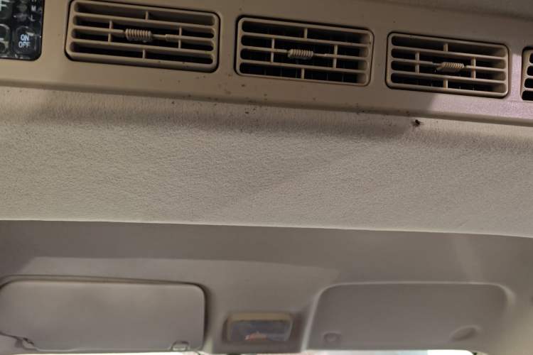 Used Dongfeng Fengon 330 2019 1.5L 330S Manual Comfort Version China VI Standard Headliner
