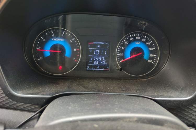 Used Dongfeng Fengon 330 2019 1.5L 330S Manual Luxury Van China VI Standard Instrument Cluster