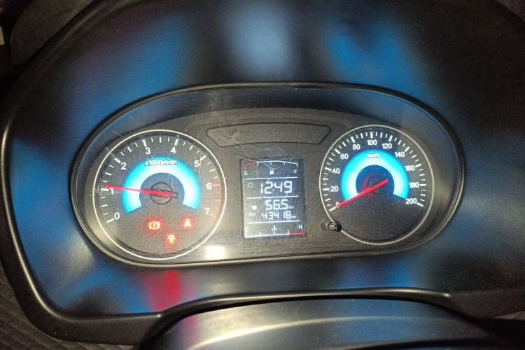 Used Dongfeng Fengon 330 2019 1.5L 330S Manual Comfort Version China VI Standard Instrument Cluster