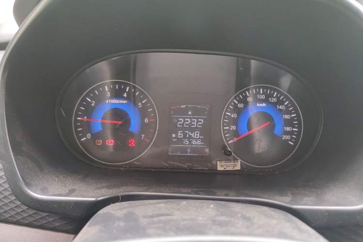 Used Dongfeng Fengon 330 2019 1.5L 330S Manual Comfort Version China VI Standard Instrument Cluster