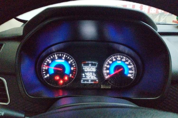 Used Dongfeng Fengon 330 2019 1.5L 330S Manual Comfort Version China VI Standard Instrument Cluster