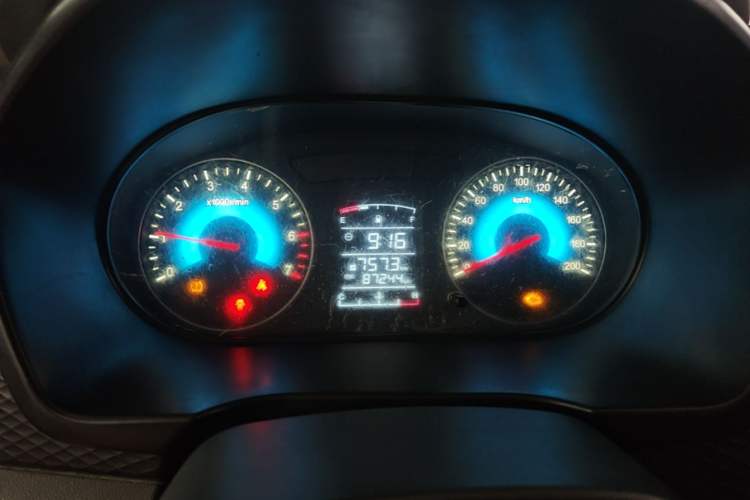 Used Dongfeng Fengon 330 2019 1.5L 330S Manual Comfort Version China VI Standard Instrument Cluster