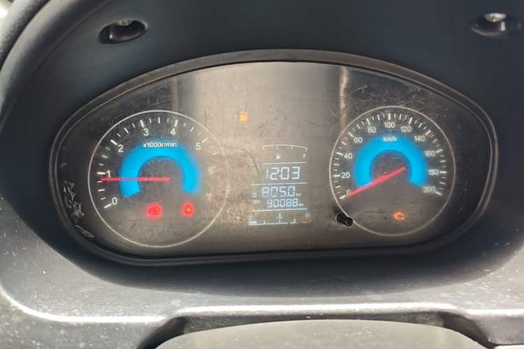 Used Dongfeng Fengon 330 2019 1.5L Manual Utility Grade I China VI Instrument Cluster