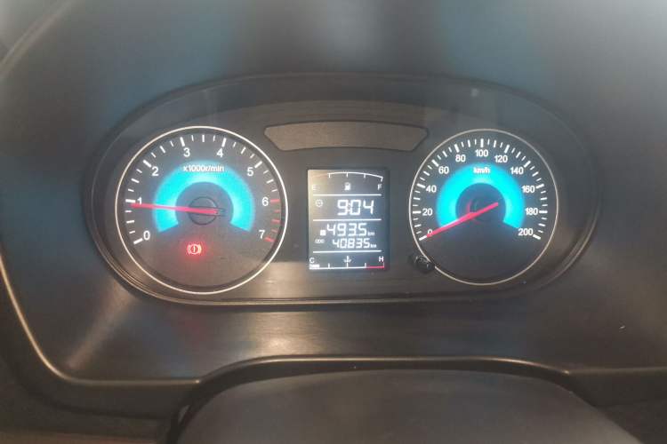 Used Dongfeng Fengon 330 2019 1.5L 330S Manual Comfort Version China VI Standard Instrument Cluster