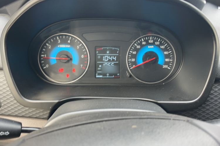 Used Dongfeng Fengon 330 2019 1.5L 330S Manual Comfort Version China VI Standard Instrument Cluster