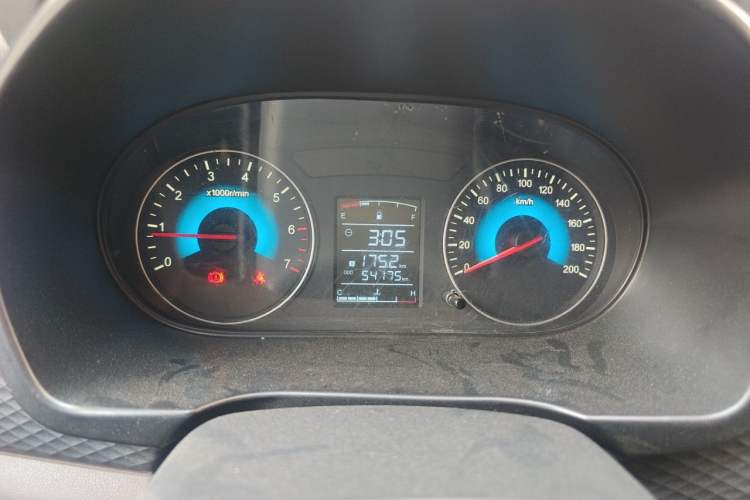 Used Dongfeng Fengon 330 2019 1.5L 330S Manual Comfort Version China VI Standard Instrument Cluster