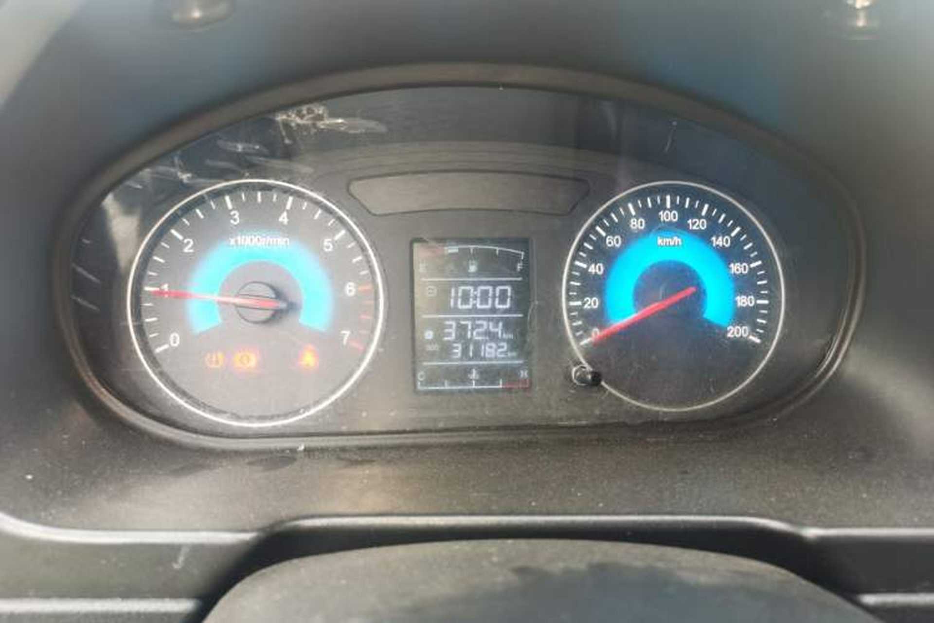 Used Dongfeng Fengon 330 2019 1.5L Manual Practical II China VI Instrument Cluster