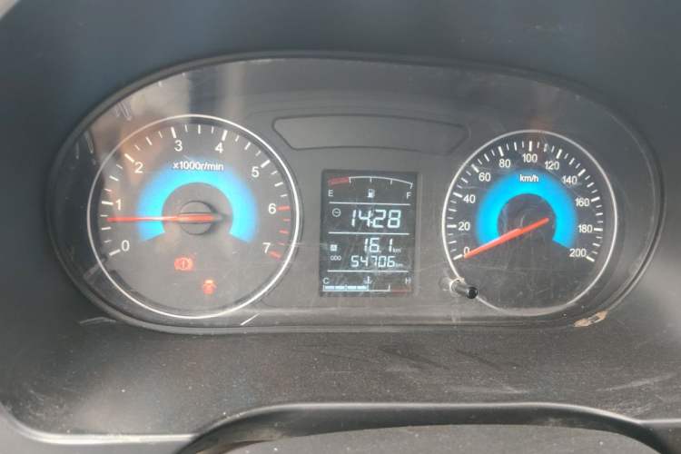 Used Dongfeng Fengon 330 2019 1.5L 330S Manual Luxury Edition China VI Standard Instrument Cluster