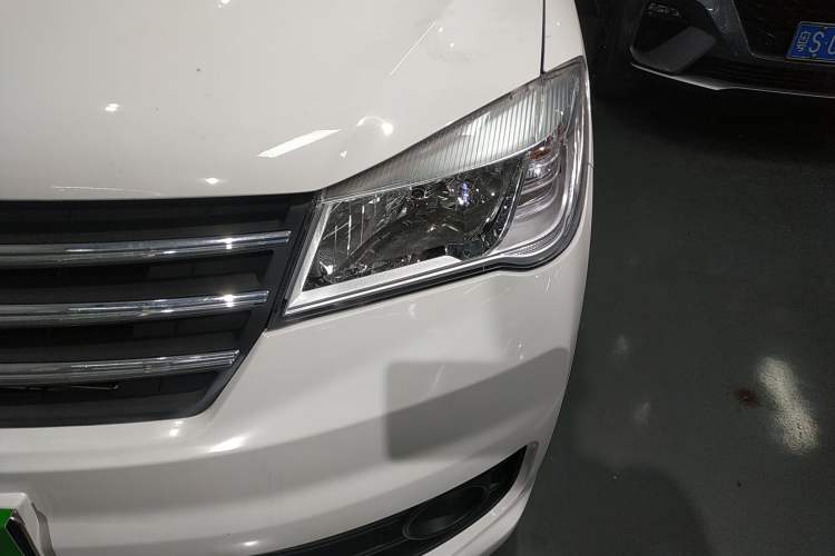 Used Dongfeng Fengon 330 2019 1.5L Manual Practical II China VI Left Front Headlight