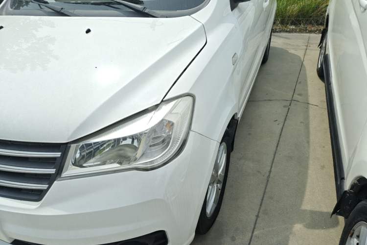 Used Dongfeng Fengon 330 2019 1.5L Manual Practical II China VI Left Front Headlight