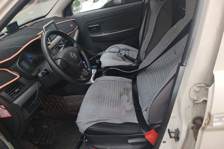Used Dongfeng Fengon 330 2019 1.5L 330S Manual Luxury Van China VI Standard Left Front Seat
