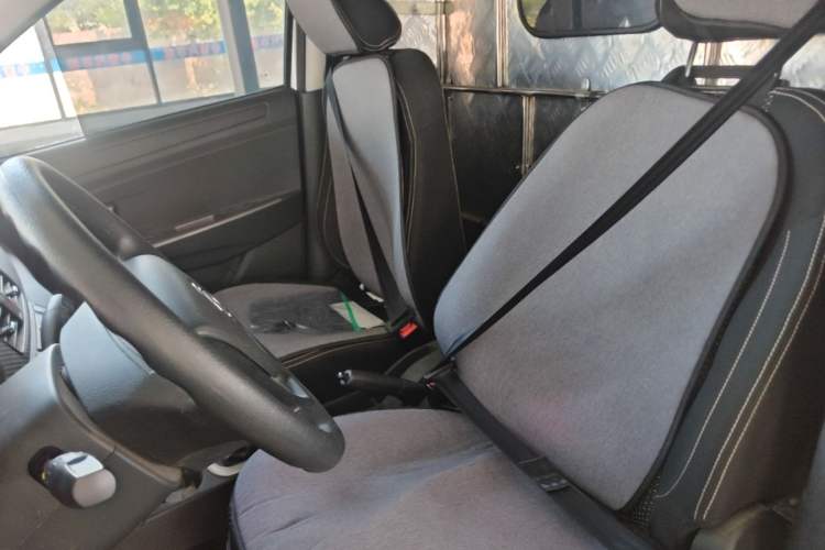 Used Dongfeng Fengon 330 2019 1.5L 330S Manual Luxury Van China VI Standard Left Front Seat
