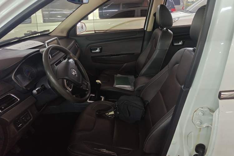 Used Dongfeng Fengon 330 2019 1.5L 330S Manual Comfort Version China VI Standard Left Front Seat