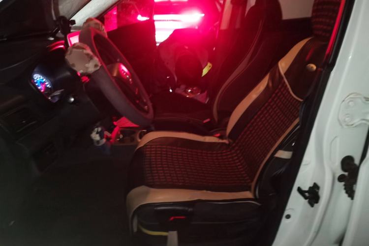 Used Dongfeng Fengon 330 2019 1.5L 330S Manual Luxury Van China VI Standard Left Front Seat