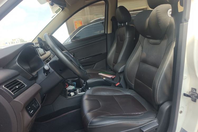 Used Dongfeng Fengon 330 2019 1.5L 330S Manual Comfort Version China VI Standard Left Front Seat